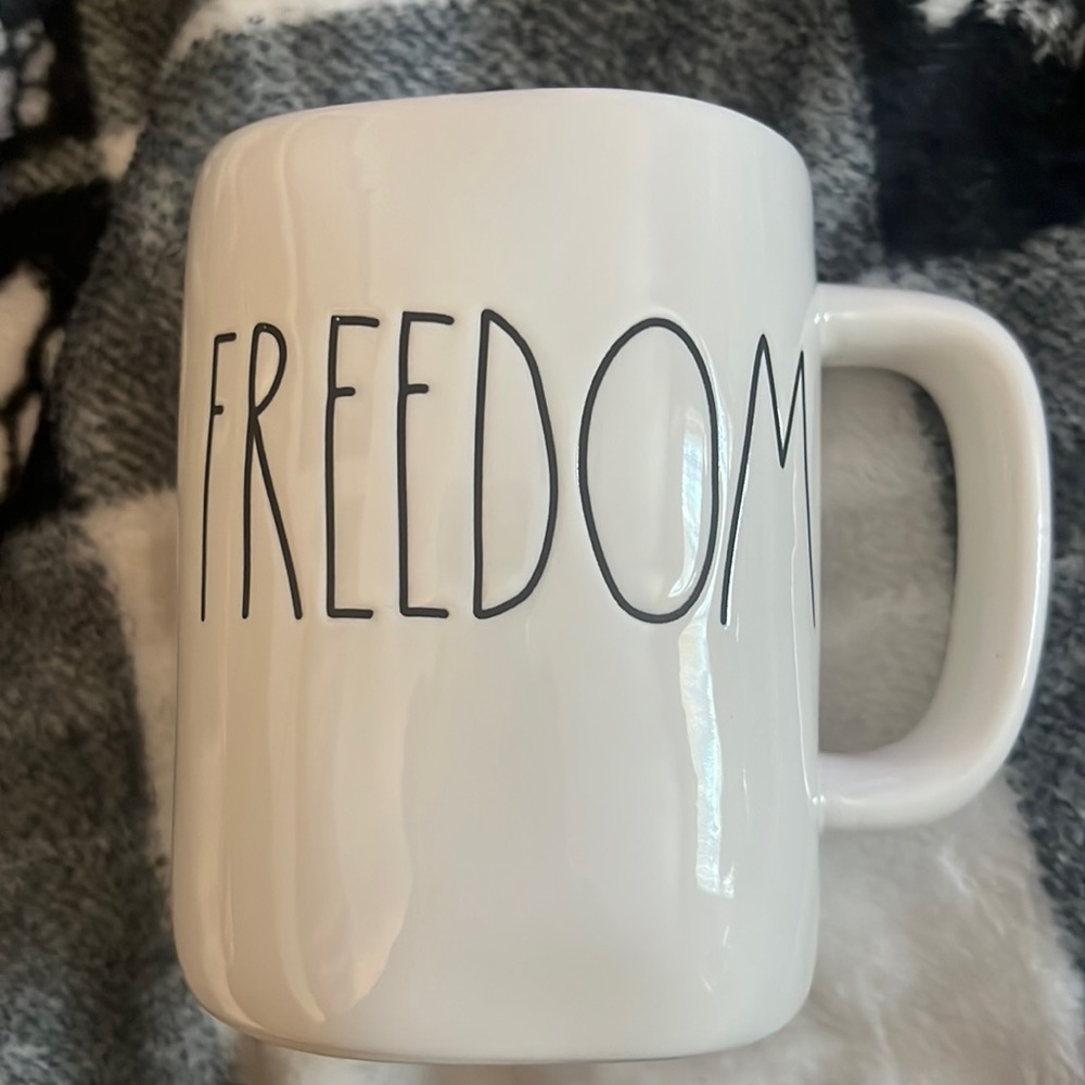 “Freedom“ RAE DUNN Ceramic Mug